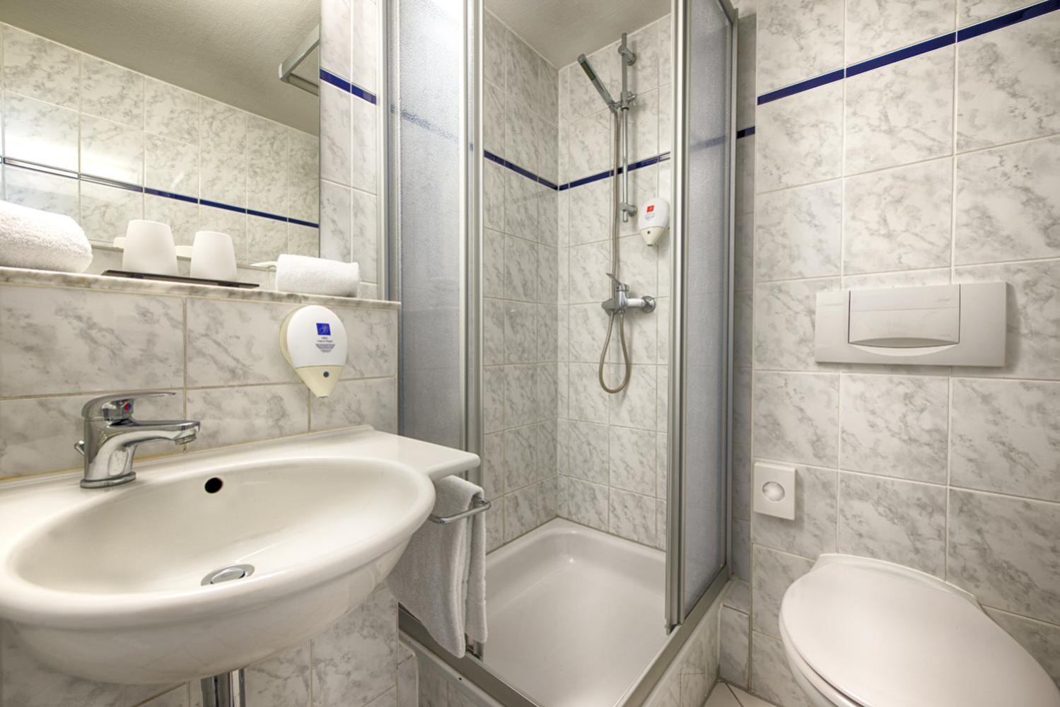 Large Double or Twin Room